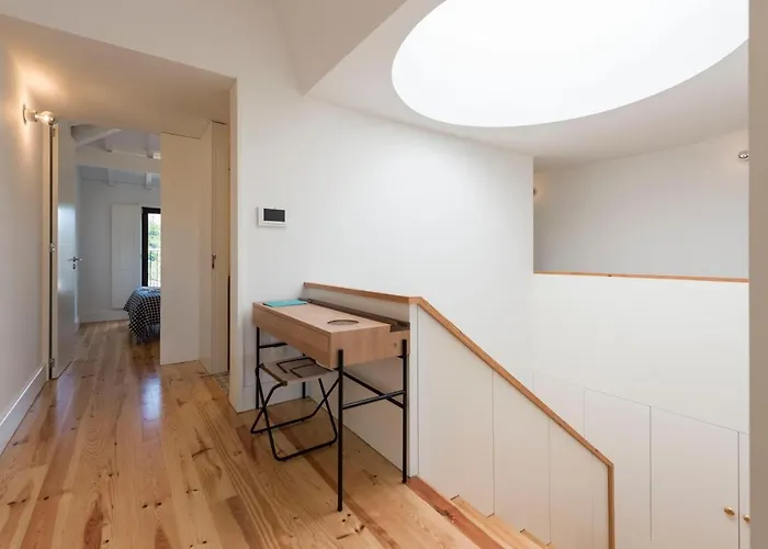 Boavista Penthouse W/ 2 Balconies & Ac By Lovelystay * بورتو